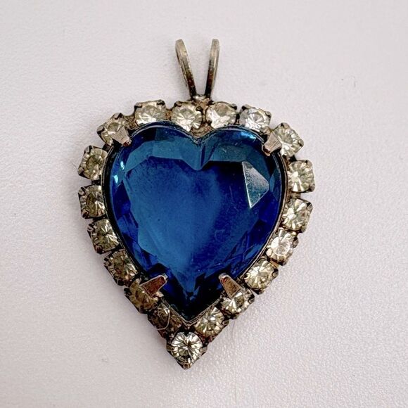 Vintage Blue Heart of the ocean (titanic) Pendant with Silver Accents - Picture 1 of 6